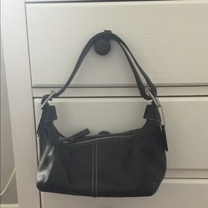 Authentic Coach Black Leather Shoulder Bag